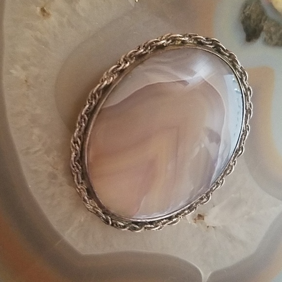 XSoldxx bundled agate w Silver twist banded brooch - Picture 8 of 8
